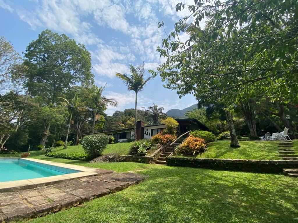 Hotel Pinheiros Do Rocio à Petrópolis Extérieur photo